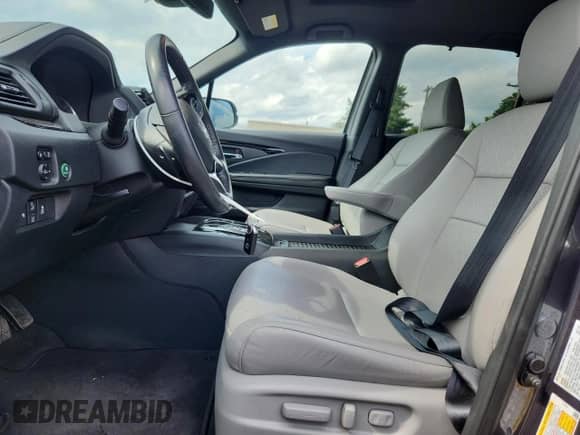 2020 Honda Passport Touring с VIN 5FNYF8H92LB012417, выставлен на аукционе Copart как лот 65343165 с пробегом 36 004 миль миль и Списание • Salvage title. История ставок и продаж доступна на DreamBid. Изображение 7.