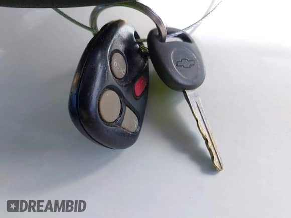 2000 Chevrolet Astro с VIN 1GNDM19W8YB107453, выставлен на аукционе IAAI как лот 41856222 с пробегом 167 684 миль миль и . История ставок и продаж доступна на DreamBid. Изображение 11.