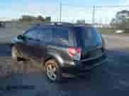2010 Subaru Forester X с VIN JF2SH6BC8AG768637, выставлен на аукционе IAAI как лот 43417282 с пробегом 178 271 миль миль и . История ставок и продаж доступна на DreamBid. Изображение 3.