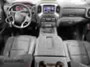 2021 Chevrolet Silverado 1500 RST z VIN 3GCUYEEL7MG102584, wystawiony jako Copart lot #69568585 z przebiegiem 91 923 mil mil oraz Czysty tytuł • Clean title. Historia ofert i sprzedaży dostępna na DreamBid. Obrazek 8.