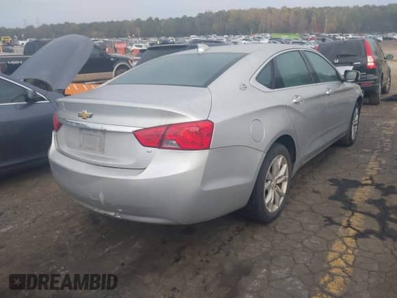 2018 Chevrolet Impala LT z VIN 2G1105S33J9117015, wystawiony jako IAAI lot #40754288 z przebiegiem 50 680 mil mil oraz . Historia ofert i sprzedaży dostępna na DreamBid. Obrazek 4.