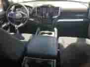 2020 Ram 1500 Big Horn z VIN 1C6RREBT9LN121612, wystawiony jako Copart lot #68733355 z przebiegiem 79 061 mil mil oraz Szkoda całkowita • Salvage title. Historia ofert i sprzedaży dostępna na DreamBid. Obrazek 8.