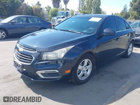 2016 Chevrolet Cruze LT с VIN 1G1PE5SB9G7133152, выставлен на аукционе IAAI как лот 43323162 с пробегом 104 085 миль миль и . История ставок и продаж доступна на DreamBid. Изображение 2.