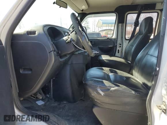 2002 Dodge RAM with VIN 2B7HB11Y02K100253, listed as a Copart auction lot 49532455 with 188,827 mi miles and Salvage title. Bid and sale history available at DreamBid. Image 7.