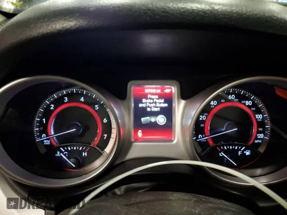 2015 Dodge Journey SXT with VIN 3C4PDDBG6FT554448, listed as a Copart auction lot 84176315 with 187,448 mi miles and Clean title. Bid and sale history available at DreamBid. Image 9.