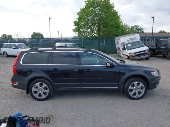 2010 Volvo XC70 3.0T с VIN YV4992BZ3A1080682, выставлен на аукционе IAAI как лот 42167077 с пробегом 142 030 миль миль и . История ставок и продаж доступна на DreamBid. Изображение 13.