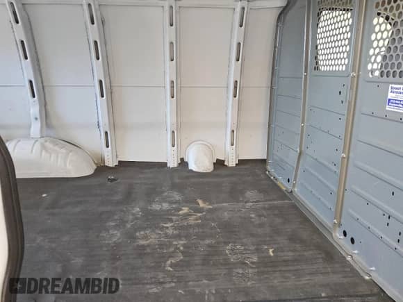 2022 Chevrolet Express Cargo с VIN 1GCWGAFP3N1216992, выставлен на аукционе Copart как лот 59870235 с пробегом 122 241 миль миль и Чистый • Clean title. История ставок и продаж доступна на DreamBid. Изображение 11.