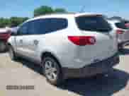2011 Chevrolet Traverse 2LT z VIN 1GNKRJED3BJ101540, wystawiony jako IAAI lot #42702283 z przebiegiem 187 015 mil mil oraz . Historia ofert i sprzedaży dostępna na DreamBid. Obrazek 3.