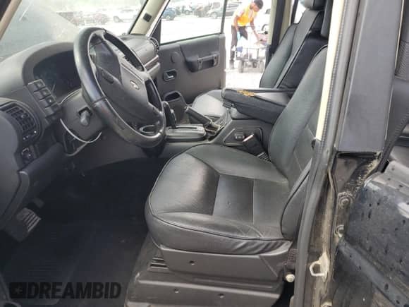 2004 Land Rover Discovery SE with VIN SALTW19444A832957, listed as a Copart auction lot 68222495 with 132,007 mi miles and Clean title. Bid and sale history available at DreamBid. Image 7.