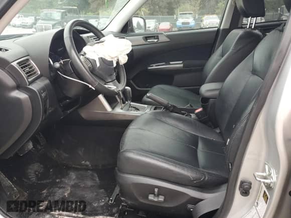 2011 Subaru Forester X Limited z VIN JF2SHBEC8BH748758, wystawiony jako Copart lot #85281055 z przebiegiem 134 632 mil mil oraz Szkoda całkowita • Salvage title. Historia ofert i sprzedaży dostępna na DreamBid. Obrazek 7.