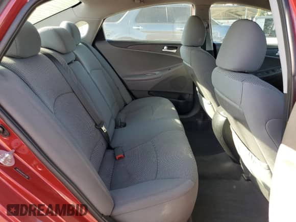 2014 Hyundai Sonata GLS z VIN 5NPEB4AC0EH874388, wystawiony jako Copart lot #69233265 z przebiegiem 172 507 mil mil oraz Szkoda całkowita • Salvage title. Historia ofert i sprzedaży dostępna na DreamBid. Obrazek 10.