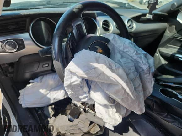 2018 Ford Mustang GT z VIN 1FA6P8CF2J5124916, wystawiony jako Copart lot #71857715 z przebiegiem 109 445 mil mil oraz Szkoda całkowita • Salvage title. Historia ofert i sprzedaży dostępna na DreamBid. Obrazek 8.