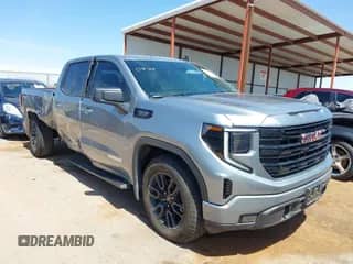 2025 GMC Sierra 1500 Elevation z VIN 1GTUUCED1SZ230261, wystawiony jako IAAI lot #42824957 z przebiegiem 2 330 mil mil oraz . Historia ofert i sprzedaży dostępna na DreamBid. Obrazek 1.