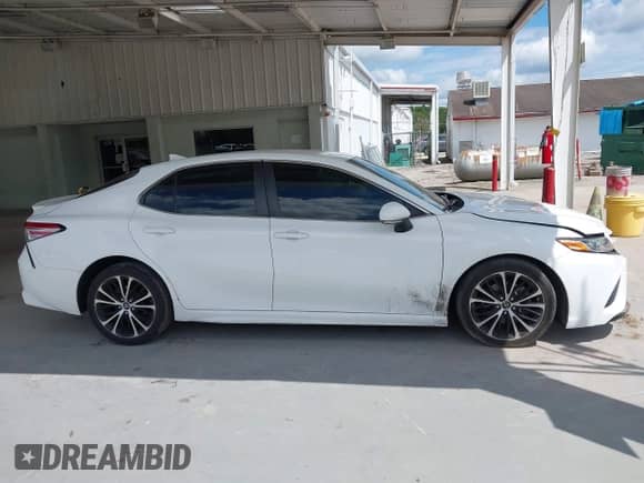 2019 Toyota Camry LE с VIN 4T1B11HK9KU798832, выставлен на аукционе IAAI как лот 43198815 с пробегом 85 282 миль миль и . История ставок и продаж доступна на DreamBid. Изображение 13.