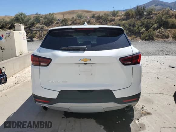 2025 Chevrolet Blazer LT z VIN 3GNKBHR48SS202966, wystawiony jako Copart lot #69056625 z przebiegiem 4 837 mil mil oraz Nie do naprawy • Non repairable. Historia ofert i sprzedaży dostępna na DreamBid. Obrazek 6.