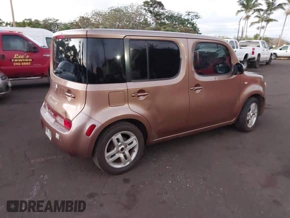2011 Nissan Cube S z VIN JN8AZ2KR8BT200163, wystawiony jako IAAI lot #42898742 z przebiegiem 224 728 mil mil oraz . Historia ofert i sprzedaży dostępna na DreamBid. Obrazek 4.