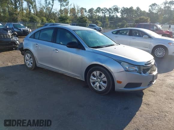 2013 Chevrolet Cruze LS with VIN 1G1PB5SG1D7140130, listed as a IAAI auction lot 43148418 with 97,790 mi miles and . Bid and sale history available at DreamBid. Image 1.