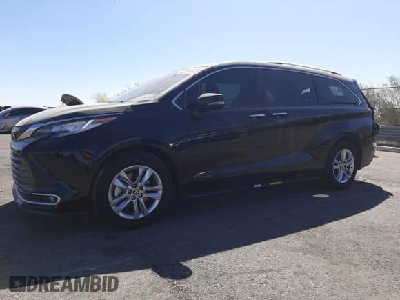 2023 Toyota Sienna Limited с VIN 5TDZRKEC3PS168542, выставлен на аукционе Copart как лот 54612155 с пробегом 85 381 миль миль и Списание • Salvage title. История ставок и продаж доступна на DreamBid. Изображение 1.