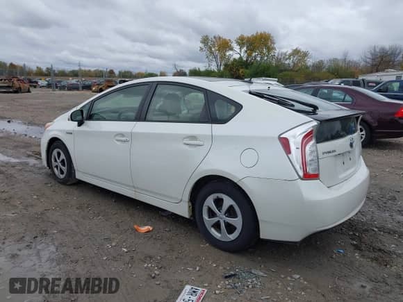 2013 Toyota Prius Three z VIN JTDKN3DU0D5612653, wystawiony jako IAAI lot #43466226 z przebiegiem 326 353 mil mil oraz . Historia ofert i sprzedaży dostępna na DreamBid. Obrazek 3.