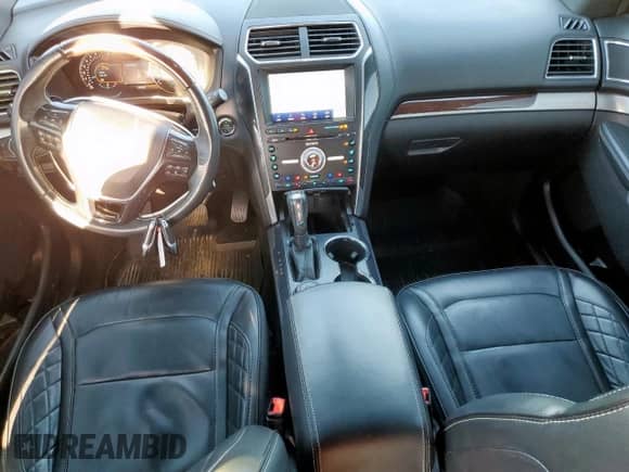 2017 Ford Explorer Platinum с VIN 1FM5K8HTXHGD54152, выставлен на аукционе Copart как лот 85469345 с пробегом 135 816 миль миль и Списание • Salvage title. История ставок и продаж доступна на DreamBid. Изображение 8.