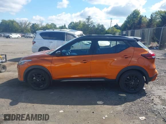 2022 Nissan Kicks SR z VIN 3N1CP5DV9NL501915, wystawiony jako IAAI lot #43122859 z przebiegiem 20 394 mil mil oraz . Historia ofert i sprzedaży dostępna na DreamBid. Obrazek 15.
