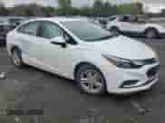 2017 Chevrolet Cruze LT z VIN 1G1BE5SM6H7215949, wystawiony jako Copart lot #81203235 z przebiegiem 31 864 mil mil oraz Szkoda całkowita • Salvage title. Historia ofert i sprzedaży dostępna na DreamBid. Obrazek 4.