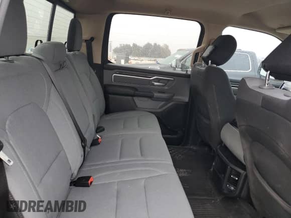 2020 Ram 1500 Big Horn z VIN 1C6RREFGXLN112379, wystawiony jako Copart lot #42867315 z przebiegiem 47 993 mil mil oraz Szkoda całkowita • Salvage title. Historia ofert i sprzedaży dostępna na DreamBid. Obrazek 10.