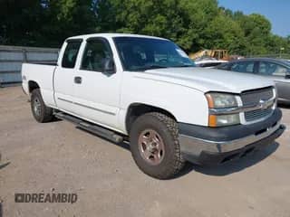 2004 Chevrolet Silverado 1500 Z71 z VIN 1GCEK19TX4Z245697, wystawiony jako IAAI lot #42616996 z przebiegiem 191 320 mil mil oraz . Historia ofert i sprzedaży dostępna na DreamBid. Obrazek 1.