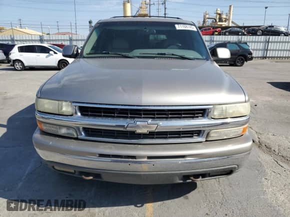 2001 Chevrolet Suburban LT с VIN 3GNFK16T31G133044, выставлен на аукционе Copart как лот 71168145 с пробегом 226 205 миль миль и Списание • Salvage title. История ставок и продаж доступна на DreamBid. Изображение 5.
