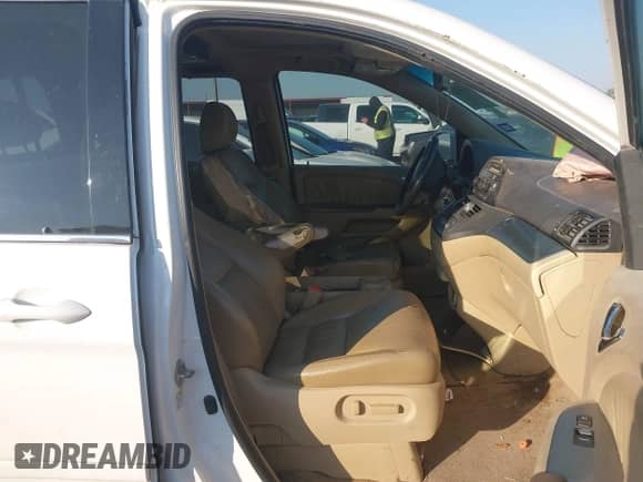 2008 Honda Odyssey EX-L with VIN 5FNRL38668B402725, listed as a IAAI auction lot 43340046 with 222,367 mi miles and . Bid and sale history available at DreamBid. Image 5.