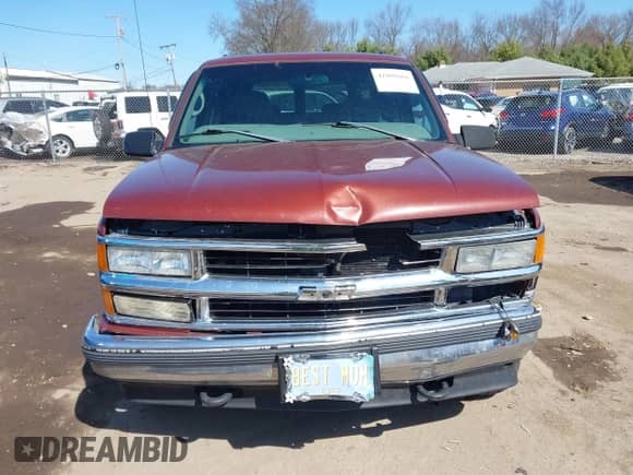 1999 Chevrolet Suburban с VIN 1GNFK16R4XJ383906, выставлен на аукционе IAAI как лот 41899666 с пробегом 268 668 миль миль и . История ставок и продаж доступна на DreamBid. Изображение 6.