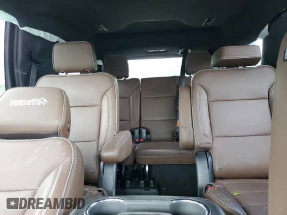 2023 Chevrolet Tahoe High Country с VIN 1GNSKTKL0PR322033, выставлен на аукционе Copart как лот 55501225 с пробегом Не указан миль и Списание • Salvage title. История ставок и продаж доступна на DreamBid. Изображение 10.