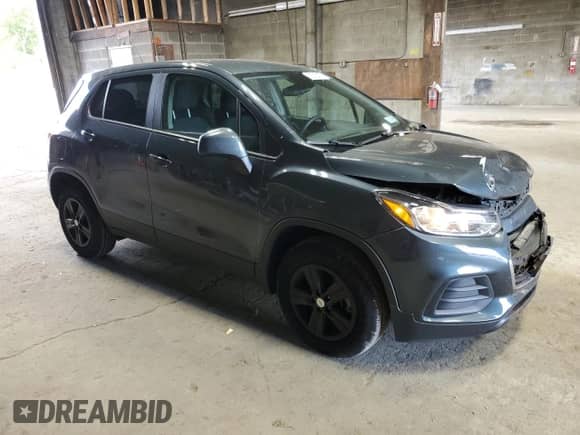 2022 Chevrolet Trax LS z VIN KL7CJNSM5NB516273, wystawiony jako Copart lot #70015475 z przebiegiem 38 463 mil mil oraz Szkoda całkowita • Salvage title. Historia ofert i sprzedaży dostępna na DreamBid. Obrazek 4.