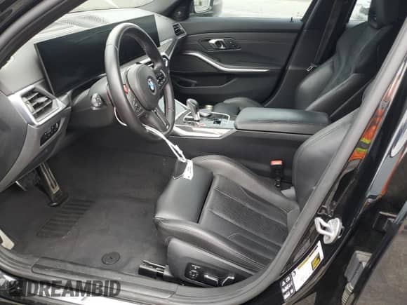 2024 BMW M3 Competition xDrive с VIN WBS43AY0XRFS41778, выставлен на аукционе Copart как лот 61949305 с пробегом 13 129 миль миль и Списание • Salvage title. История ставок и продаж доступна на DreamBid. Изображение 7.