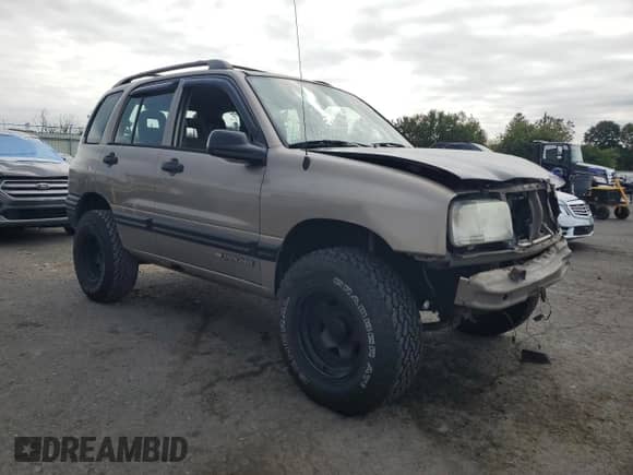 2002 Chevrolet Tracker с VIN 2CNBJ13C526947171, выставлен на аукционе Copart как лот 81423375 с пробегом 127 330 миль миль и Списание • Salvage title. История ставок и продаж доступна на DreamBid. Изображение 4.