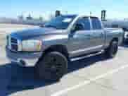 2006 Dodge 1500 SLT с VIN 1D7HA18256S631048, выставлен на аукционе IAAI как лот 42639174 с пробегом 150 619 миль миль и . История ставок и продаж доступна на DreamBid. Изображение 2.