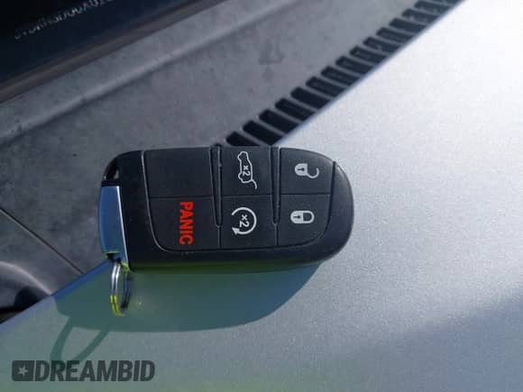 2018 Jeep Grand Cherokee Altitude с VIN 1C4RJEAG7JC141371, выставлен на аукционе IAAI как лот 42557023 с пробегом 179 660 миль миль и . История ставок и продаж доступна на DreamBid. Изображение 11.