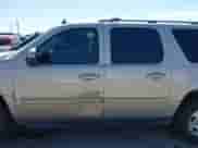 2008 Chevrolet Suburban 2LT с VIN 3GNFK16308G175973, выставлен на аукционе IAAI как лот 42283329 с пробегом 151 355 миль миль и . История ставок и продаж доступна на DreamBid. Изображение 14.