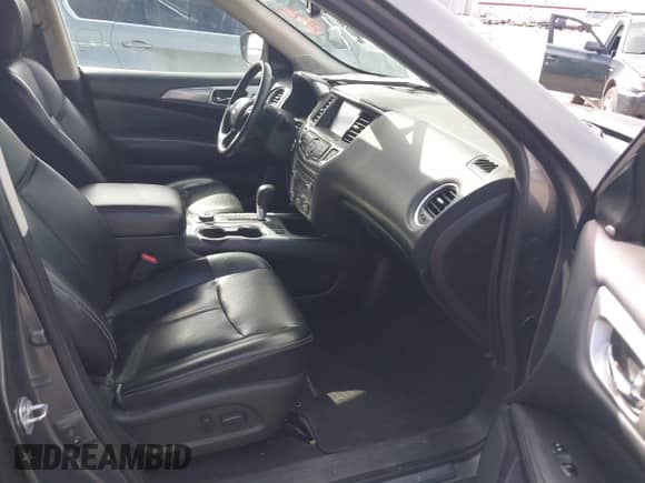 2017 Nissan Pathfinder S with VIN 5N1DR2MM9HC604555, listed as a IAAI auction lot 41954533 with 164,622 mi miles and . Bid and sale history available at DreamBid. Image 5.