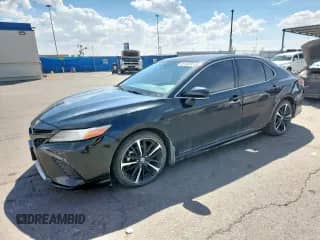 2019 Toyota Camry XSE z VIN 4T1B61HK2KU749490, wystawiony jako Copart lot #80154895 z przebiegiem 85 913 mil mil oraz Szkoda całkowita • Salvage title. Historia ofert i sprzedaży dostępna na DreamBid. Obrazek 1.