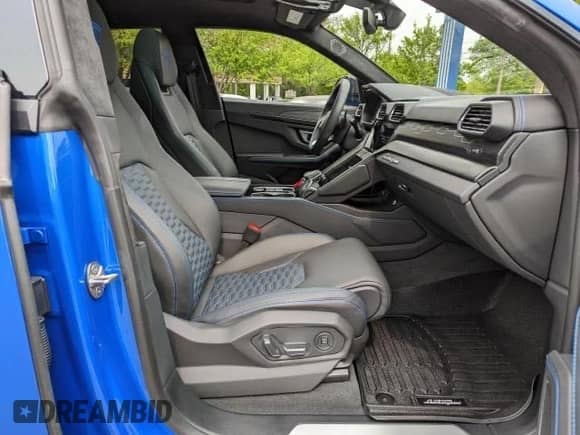 2021 Lamborghini Urus с VIN ZPBUA1ZL2MLA130XX, выставлен на аукционе Copart как лот 49532735 с пробегом 20 177 миль миль и Чистый • Clean title. История ставок и продаж доступна на DreamBid. Изображение 5.