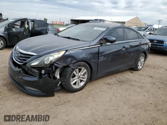 2013 Hyundai Sonata GLS z VIN 5NPEB4AC5DH760899, wystawiony jako Copart lot #82430765 z przebiegiem 140 652 mil mil oraz Szkoda całkowita • Salvage title. Historia ofert i sprzedaży dostępna na DreamBid. Obrazek 1.
