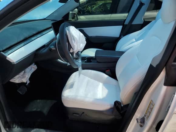 2021 Tesla Model Y Long Range with VIN 5YJYGDEE8MF092993, listed as a Copart auction lot 81125165 with 47,072 mi miles and Non repairable. Bid and sale history available at DreamBid. Image 7.