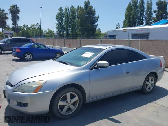 2004 Honda Accord EX с VIN 1HGCM72504A007115, выставлен на аукционе IAAI как лот 42508224 с пробегом 199 369 миль миль и . История ставок и продаж доступна на DreamBid. Изображение 6.