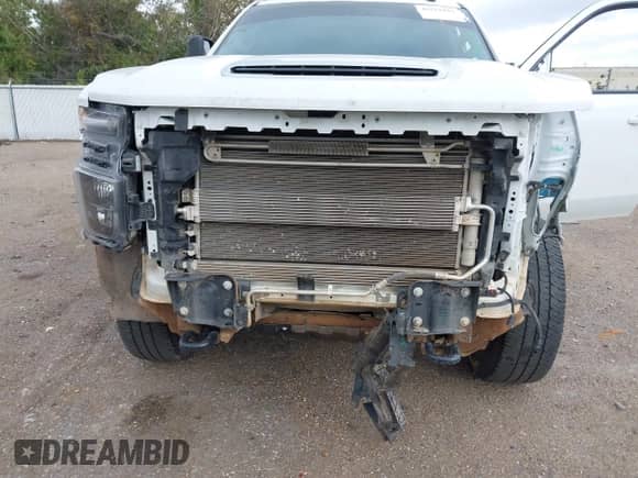 2023 Chevrolet Silverado 2500HD LT z VIN 1GC1YNEY1PF222675, wystawiony jako IAAI lot #40752443 z przebiegiem 34 269 mil mil oraz . Historia ofert i sprzedaży dostępna na DreamBid. Obrazek 6.