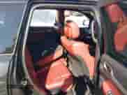 2017 Jeep Grand Cherokee SRT z VIN 1C4RJFDJ2HC696025, wystawiony jako IAAI lot #41863274 z przebiegiem 126 949 mil mil oraz . Historia ofert i sprzedaży dostępna na DreamBid. Obrazek 8.