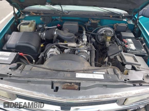 1996 Chevrolet Silverado 1500 with VIN 2GCEK19R5T1152890, listed as a IAAI auction lot 43246016 with 91,660 mi miles and . Bid and sale history available at DreamBid. Image 10.