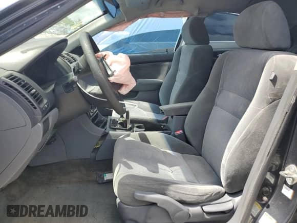 2005 Honda Accord LX с VIN 1HGCM55425A013247, выставлен на аукционе Copart как лот 64268485 с пробегом 336 008 миль миль и На запчасти • Non repairable. История ставок и продаж доступна на DreamBid. Изображение 7.