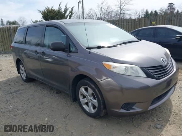 2012 Toyota Sienna с VIN 5TDKA3DC9CS011298, выставлен на аукционе IAAI как лот 41843980 с пробегом 158 787 миль миль и . История ставок и продаж доступна на DreamBid. Изображение 1.