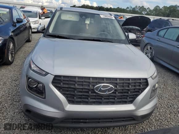 2021 Hyundai Venue SE с VIN KMHRB8A3XMU063643, выставлен на аукционе Copart как лот 73885084 с пробегом Не указан миль и На запчасти • Non repairable. История ставок и продаж доступна на DreamBid. Изображение 5.